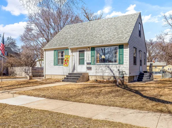 1629 13th Ave S, Fargo, ND 58103