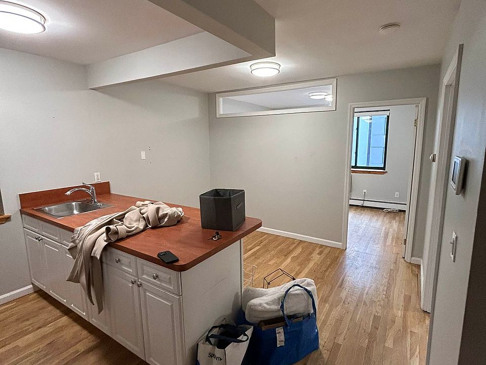 1st image of 608 E 11th St APT 3b