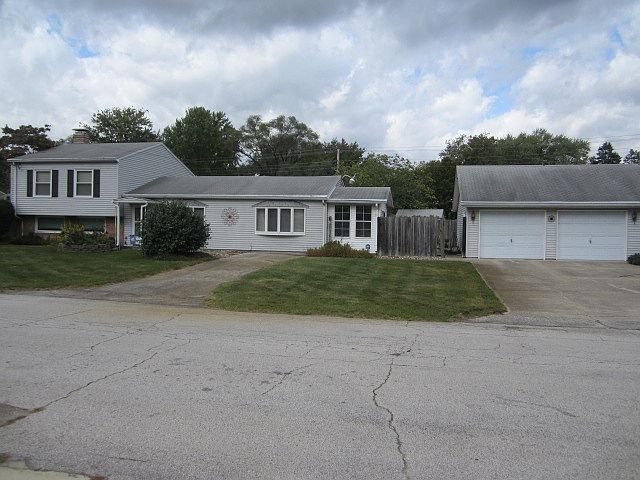 1st image of 3538 Superior St