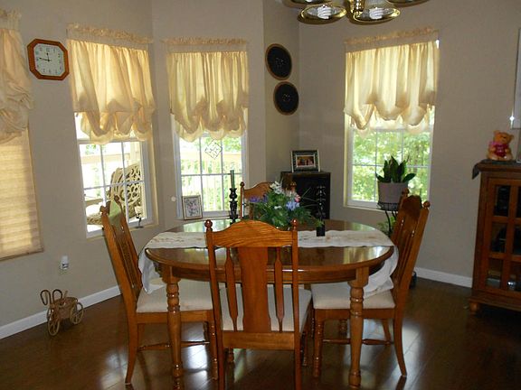 5th image of 190 Hobbs Ln