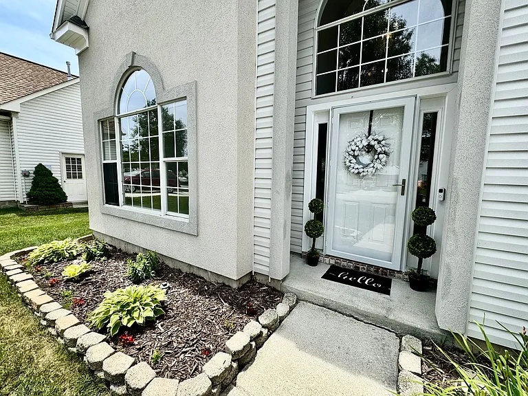 2424 Seven Kings Rd — Photo 3