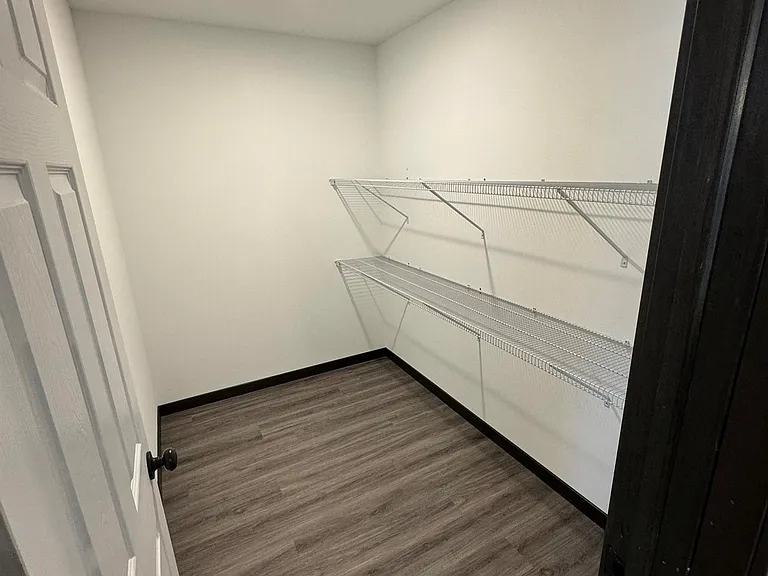 7758 Adrina Dr — Photo 31