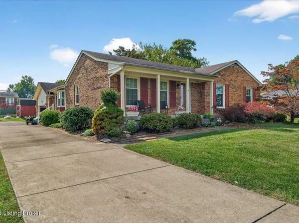 887 Stringer Ln, Mount Washington, KY 40047