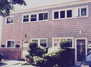 25550 149th Ave, Rosedale, NY 11422