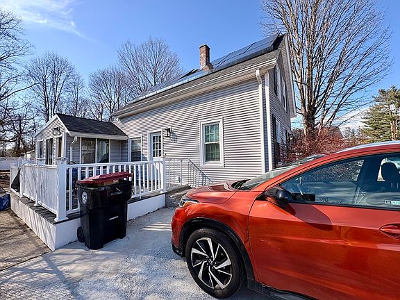 2nd image of 84 Emmet St