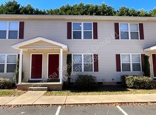 206 W 15th St APT 2, Newton, NC 28658