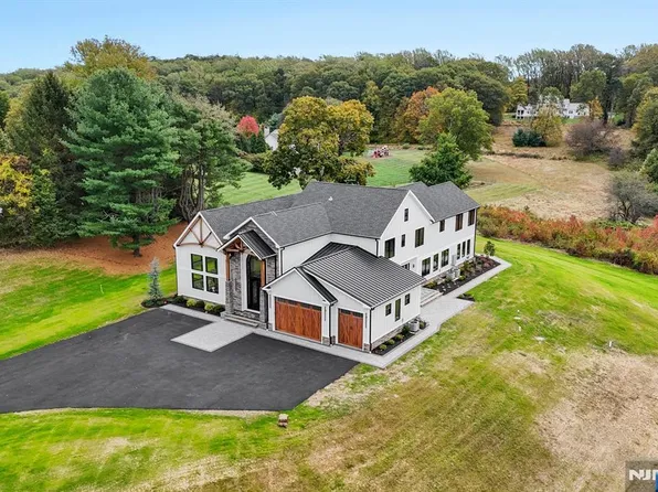 465 Cherry Ln, Mendham Borough, NJ 07945
