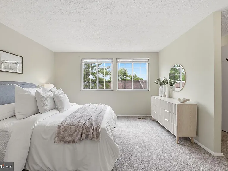7619 Nutwood Ct — Photo 13