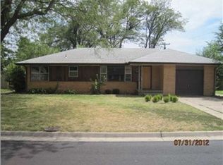 11 Harvest Ln, Hutchinson, KS 67502