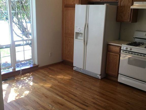 3rd image of 4623 Bedford Ave