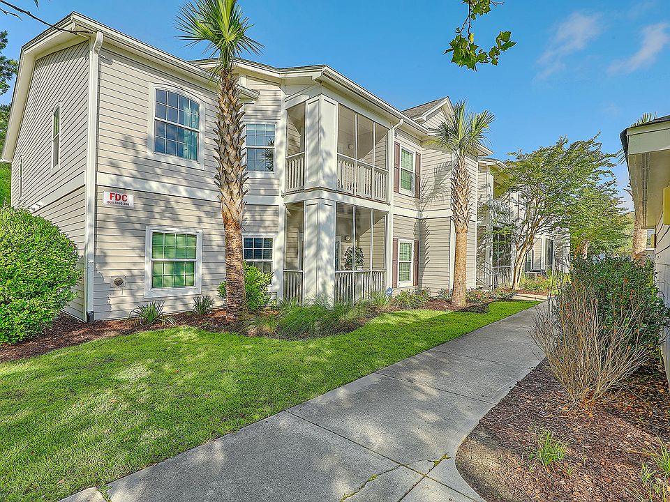 1st image of 1300 Park West Blvd Unit 305