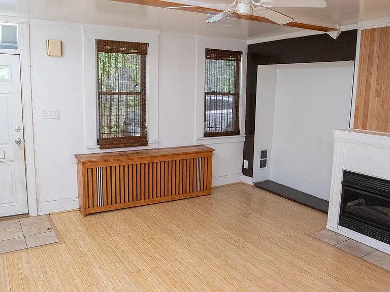 1821 Edwards Way — Photo 9