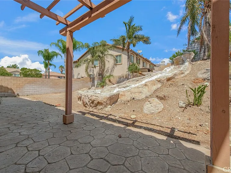 16432 Landmark Dr — Photo 41