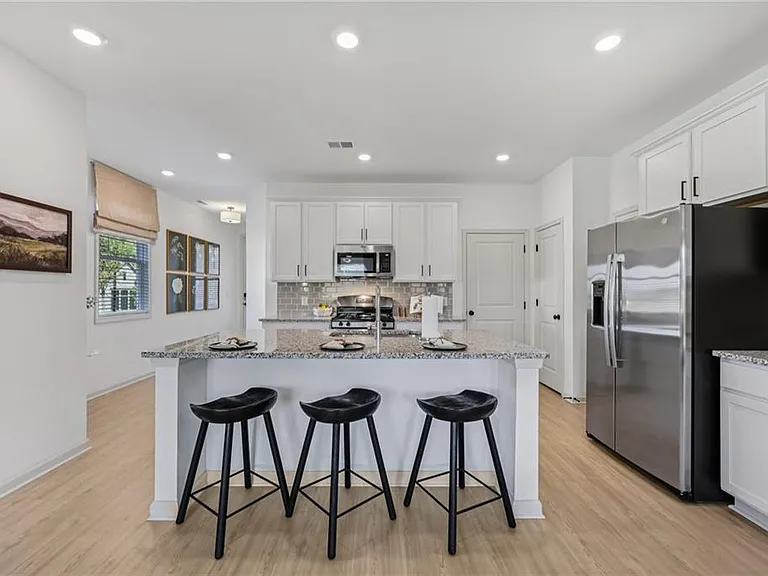 180 Park Ave #THE WREN — Photo 13