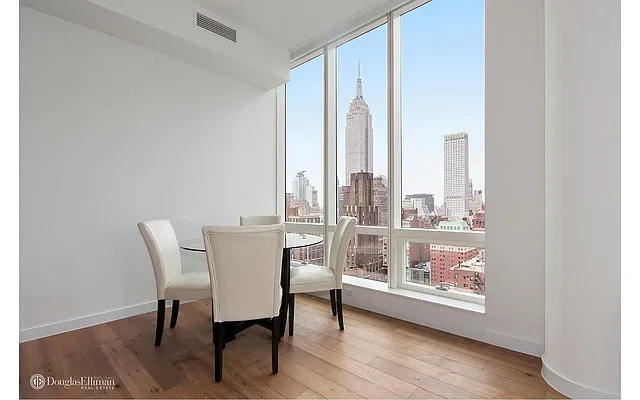 Rented by Douglas Elliman | media 25