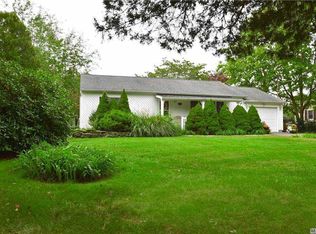 291 Washington Ave, Riverhead, NY 11901