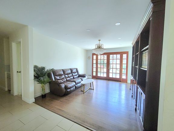 2nd image of 51 Spring Hill Ter