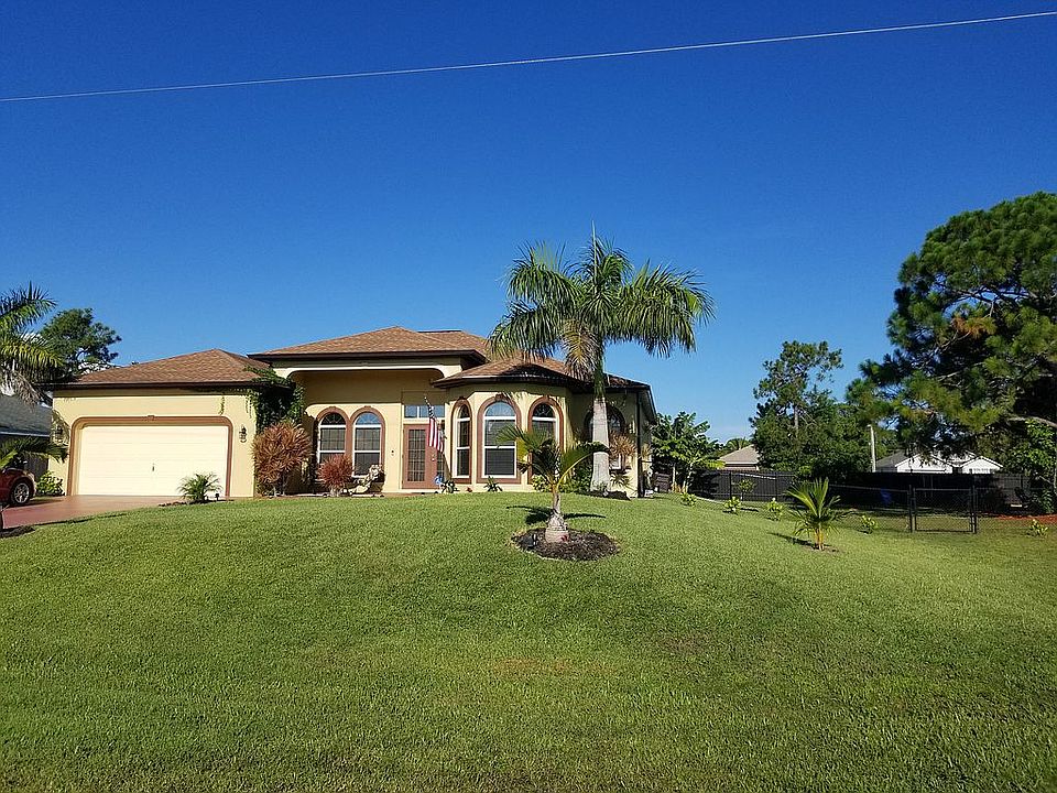 1st image of 3022 Chiquita Blvd N