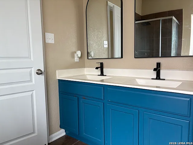 1810 Golden Maple — Photo 14