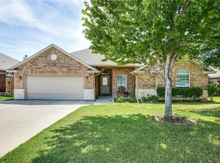 224 Lottie Ln, Saginaw, TX 76179