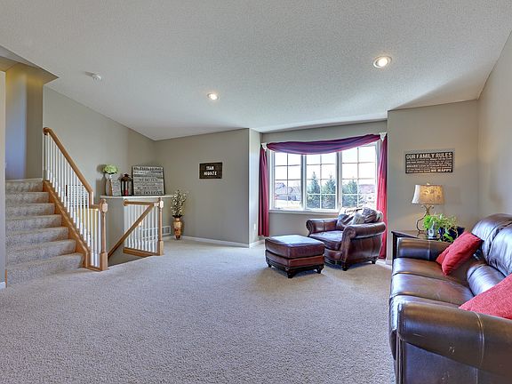 5th image of 23500 Aspen Dr