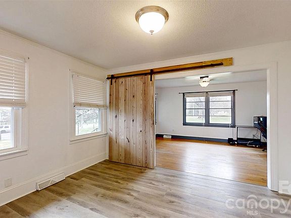 4th image of 2988 Laboratory Rd