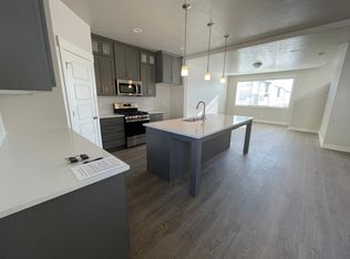 784 W Harvest Glen Rd, American Fork, UT 84003