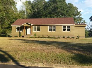 305 Crestview Ln, Valley, AL 36854