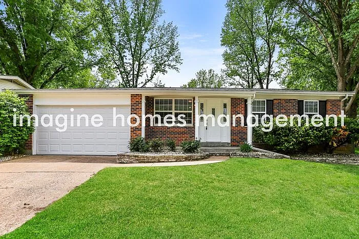 3 bed, 2.0 bath, 1967 sqft, $2,500 — Photo 1