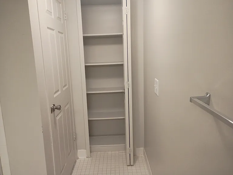 Prentiss Pointe Apartments — Photo 230