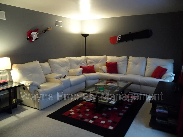112 Virginia Ave — Photo 4