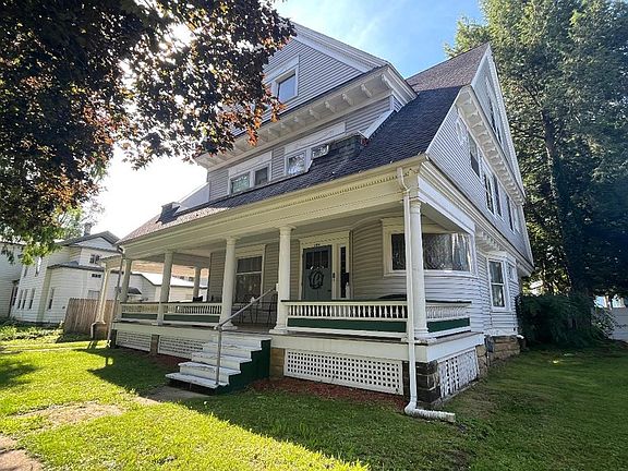 3rd image of 209 W Spruce St