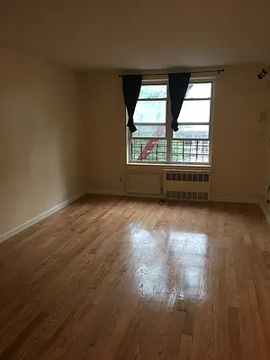 Rented by Graceful Realty LLC | media 14