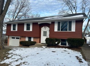 257 N Westwood Ave, Freeport, IL 61032