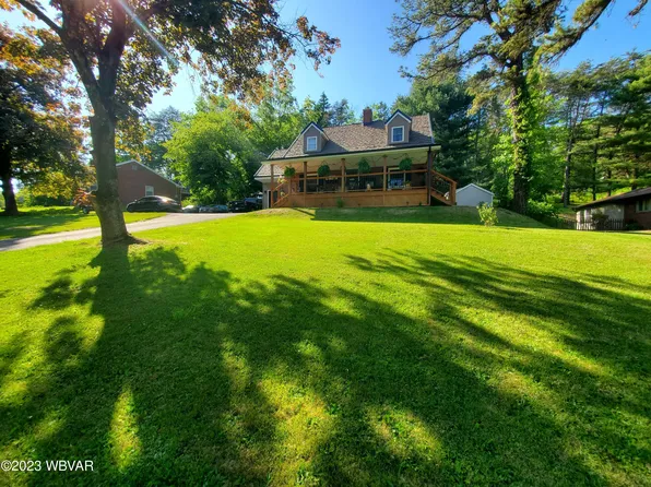 122 Hill St, Lock Haven, PA 17745