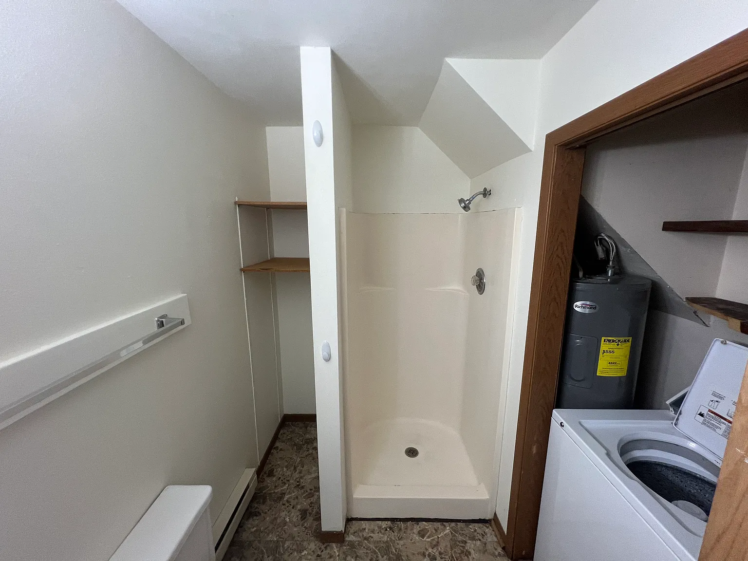 6 bed, $2,550 — Photo 3