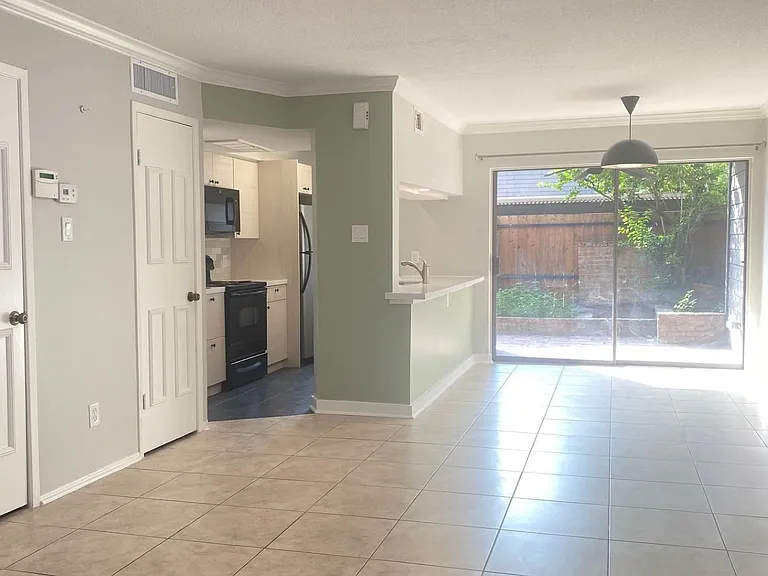 2601 S Braeswood Blvd #403 — Photo 3