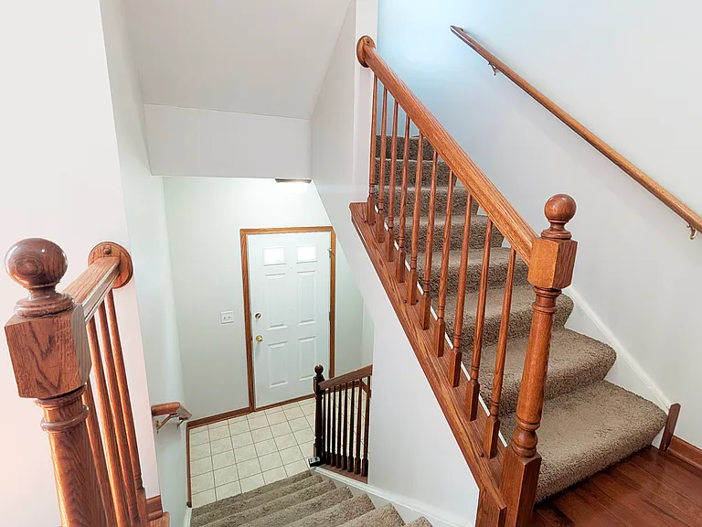 1713 Fieldstone Dr N #1713 — Photo 3