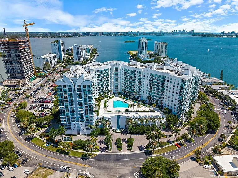 7900 Harbor Island Dr #518 — Photo 8