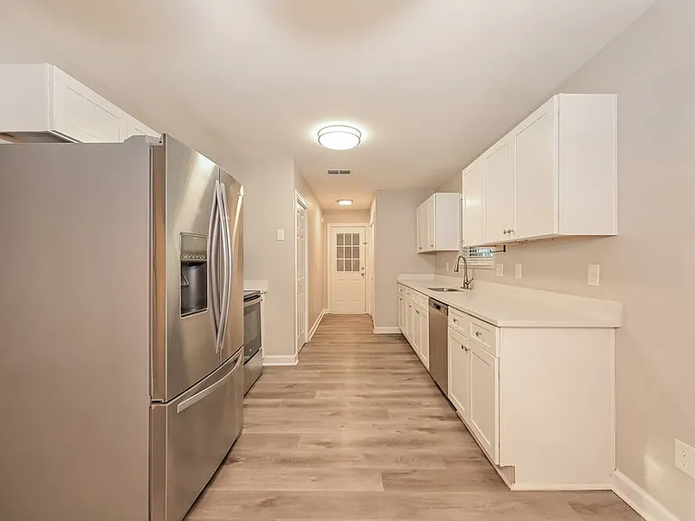 407 Cindi Ct — Photo 7