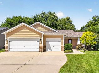 3152 Birmingham Dr, Glen Carbon, IL 62034