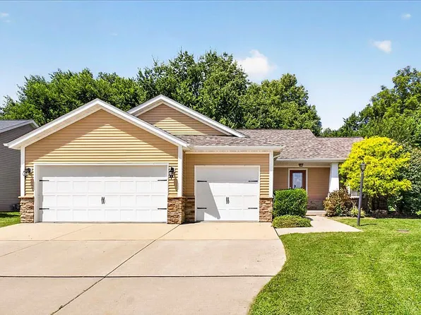 3152 Birmingham Dr, Glen Carbon, IL 62034