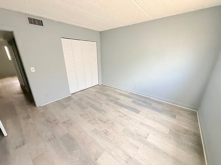 1501 Crescent Cir #C19-1 — Photo 8
