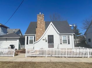 3516 13th St, Racine, WI 53405