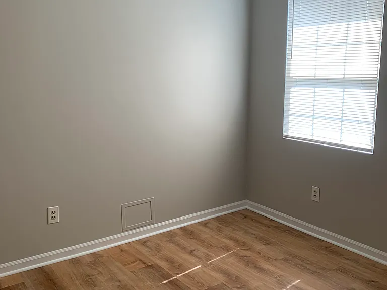 1250 Llewellyn Rd — Photo 8