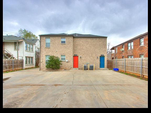 3rd image of 1827 N Gatewood Ave