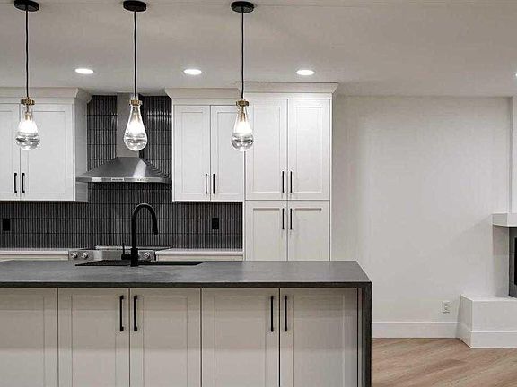 3rd image of 10404 W Maplemont Rd SE