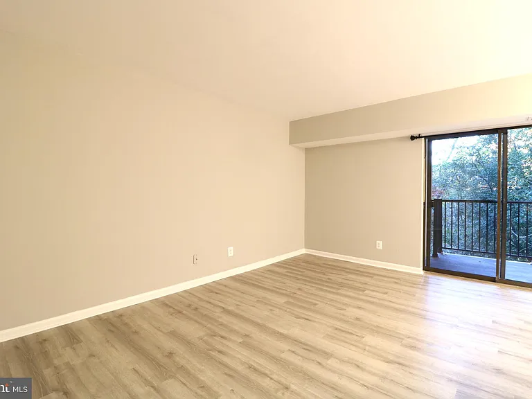 2249 Castle Rock Sq #11C — Photo 14