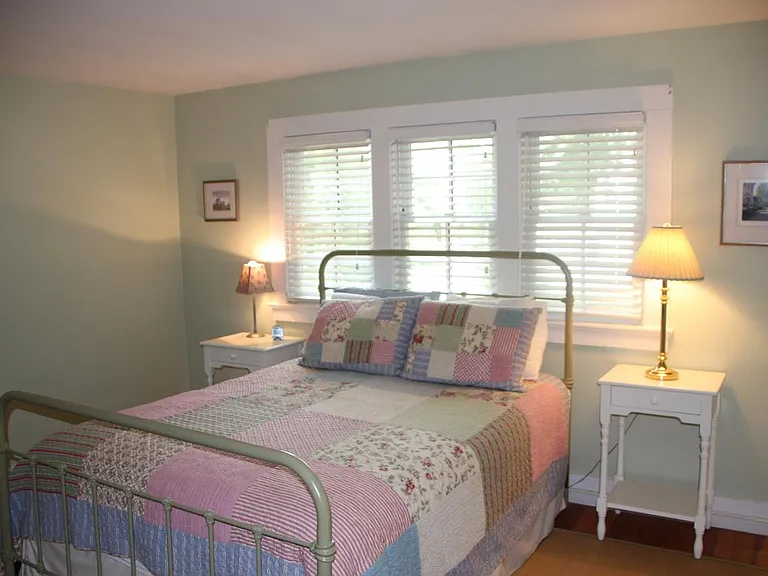 135 Longfellow Rd — Photo 10