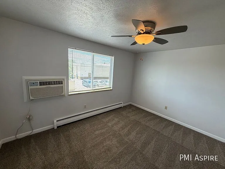 1410 E 6th St #1440 — Photo 8